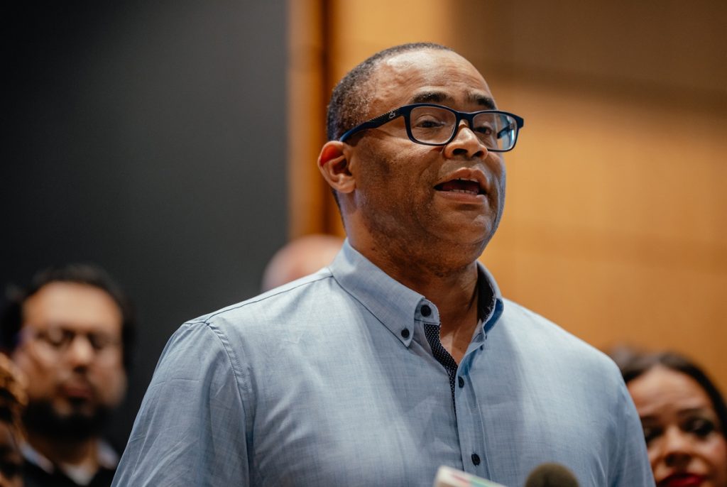 Live updates: Texas Dems’ absence hampers special session, triggers warrants, garners national attention Live updates: Texas Dems’ absence hampers special session, triggers warrants, garners national attention