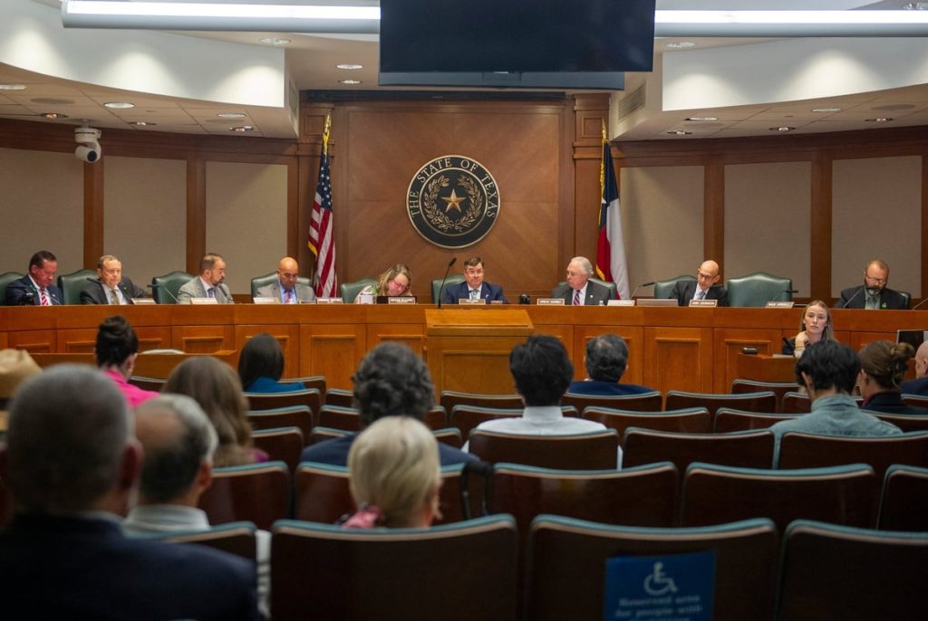 Texas House committee discusses flood bills despite standstill Texas House committee discusses flood bills despite standstill