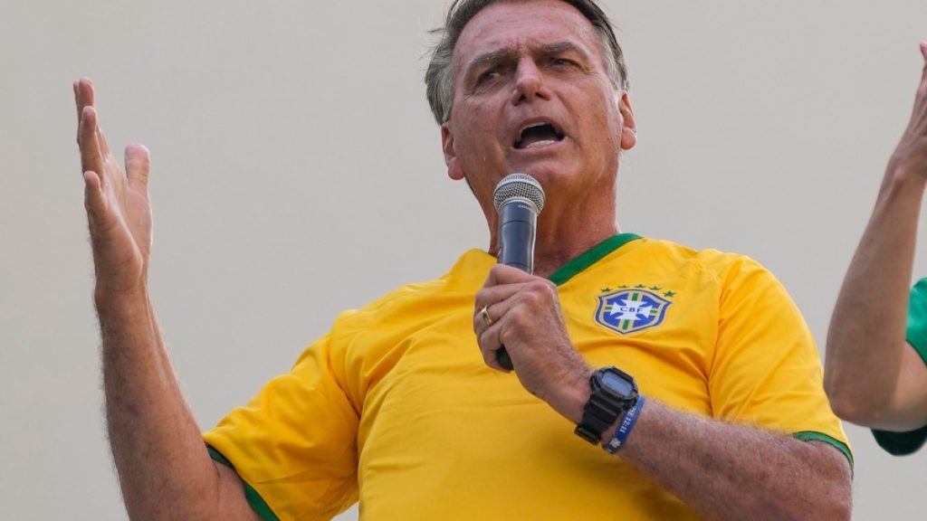 Brazil’s ex-President Bolsonaro planned asylum in Argentina, police say Brazil’s ex-President Bolsonaro planned asylum in Argentina, police say