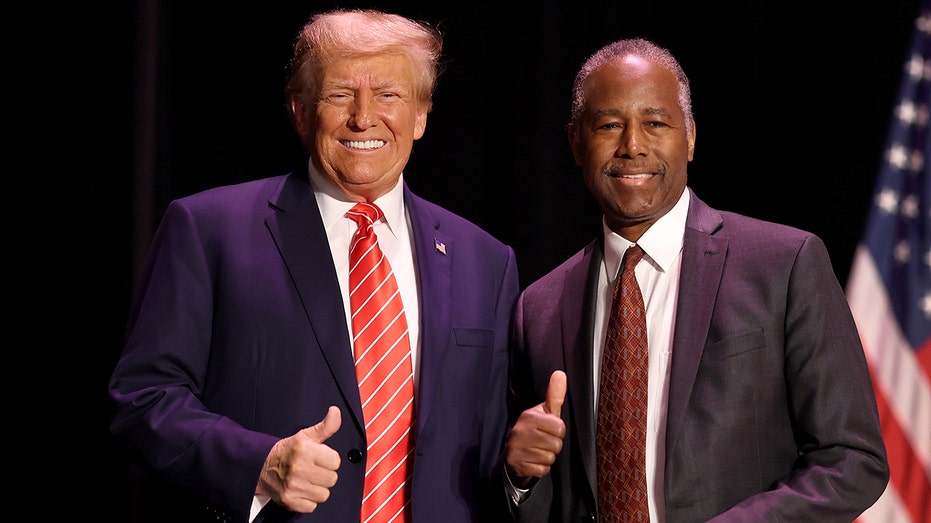Trump announces plan to award Ben Carson the Presidential Medal of Freedom