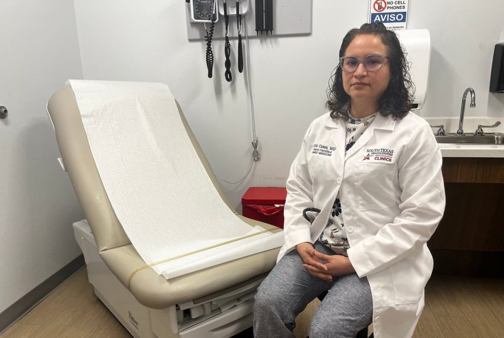 Texas border providers brace for rate of uninsured patients to balloon as federal policy changes loom Texas border providers brace for rate of uninsured patients to balloon as federal policy changes loom