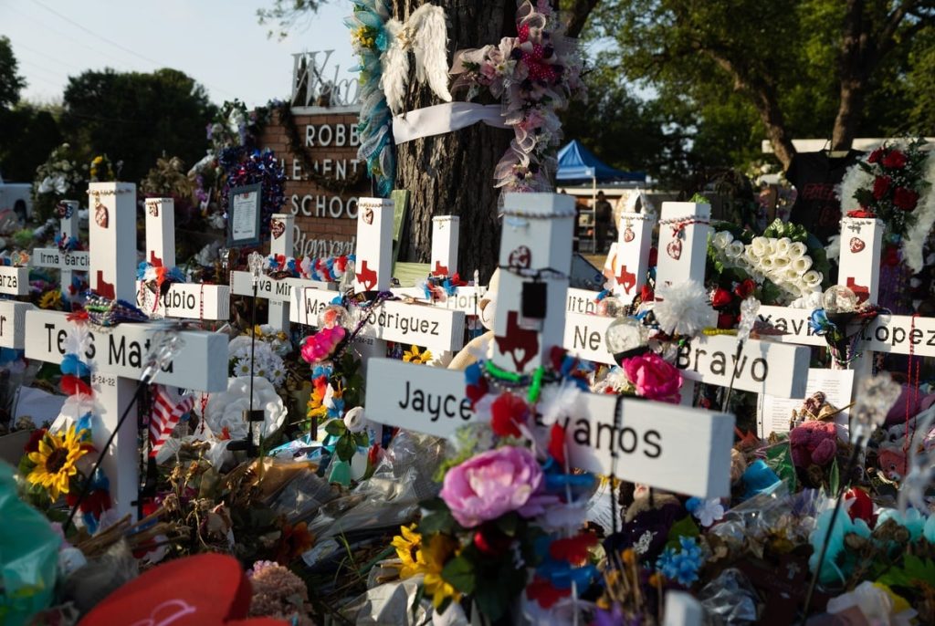 New Uvalde records reveal how school district changed course on supporting police chief New Uvalde records reveal how school district changed course on supporting police chief