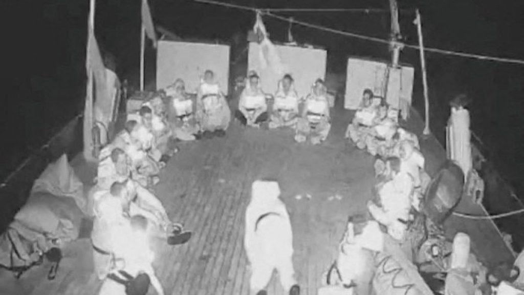 Israeli forces board Gaza flotilla, detain Greta Thunberg, other activists Israeli forces board Gaza flotilla, detain Greta Thunberg, other activists