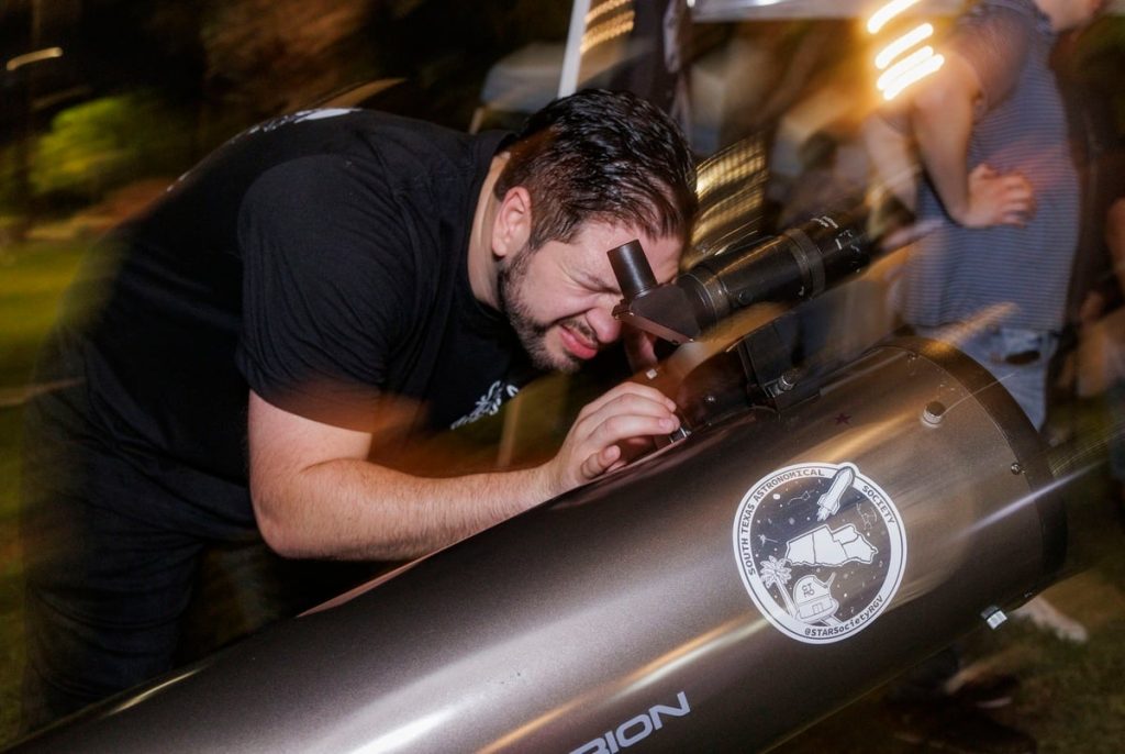 South Texas students have a new chance to taste the race for space South Texas students have a new chance to taste the race for space