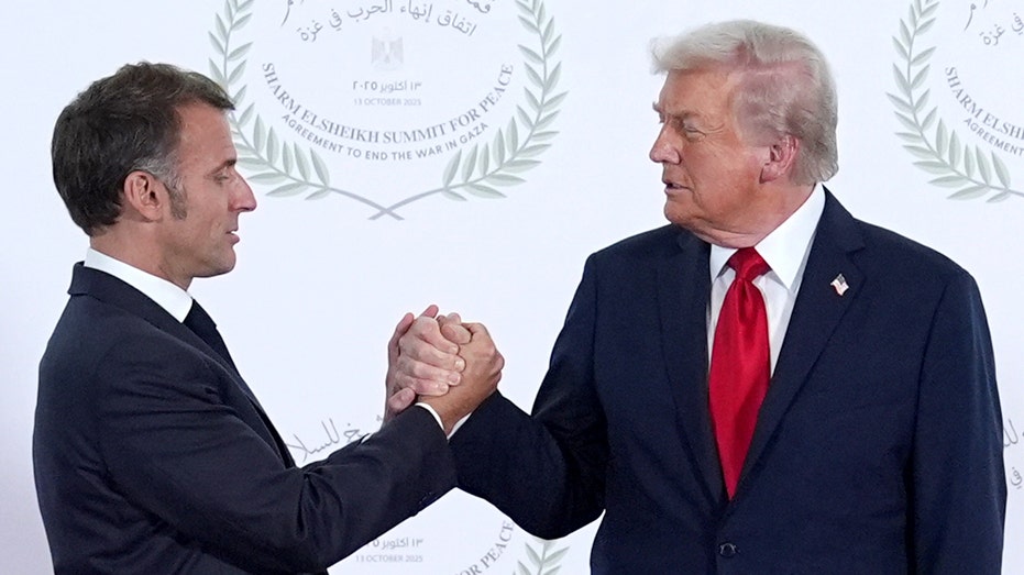 Watch Trump and France’s Macron share weirdly long 26-second marathon handshake Watch Trump and France’s Macron share weirdly long 26-second marathon handshake