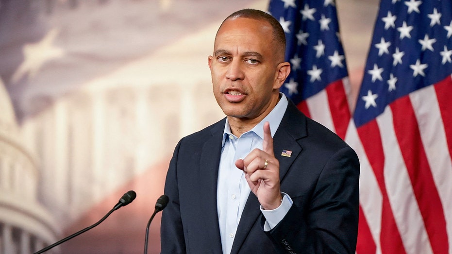 House military vets rip Jeffries for dodging question on pay during shutdown: ‘Insult to Americans’ House military vets rip Jeffries for dodging question on pay during shutdown: ‘Insult to Americans’
