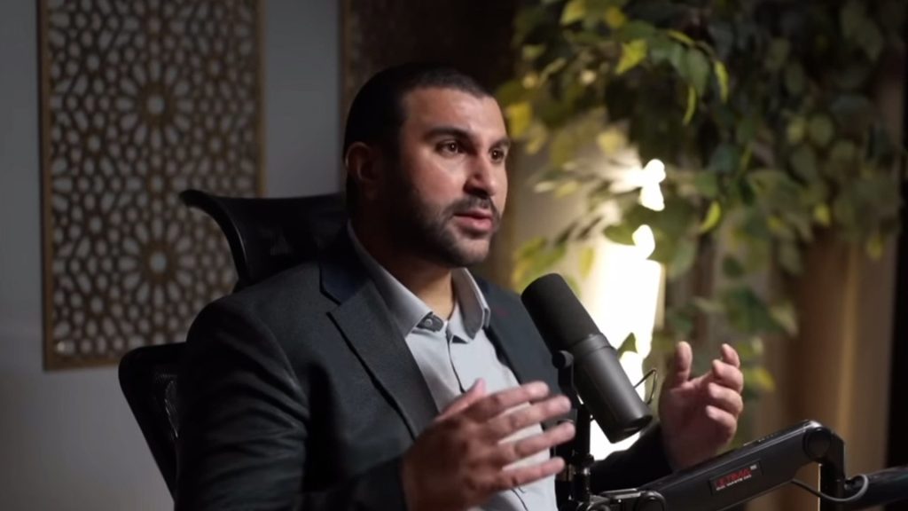 UK journalist Sami Hamdi detained in US after pro-Israel pressure UK journalist Sami Hamdi detained in US after pro-Israel pressure