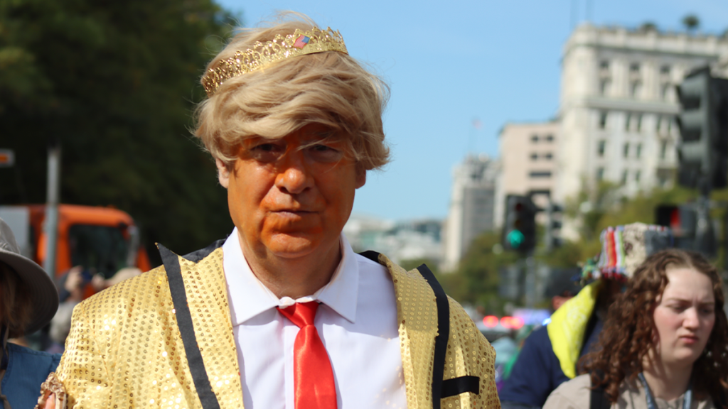 Through the lens: Bernie Sanders, costumed demonstrators rally against Trump at No Kings Day protest