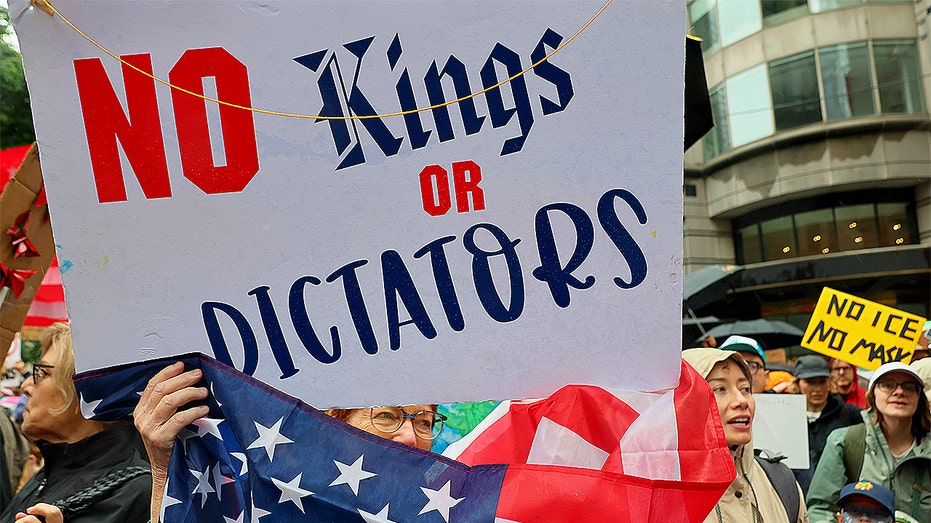 Anti-Israel radicals from ‘global intifada’ movement join ‘No Kings’ protests Anti-Israel radicals from ‘global intifada’ movement join ‘No Kings’ protests