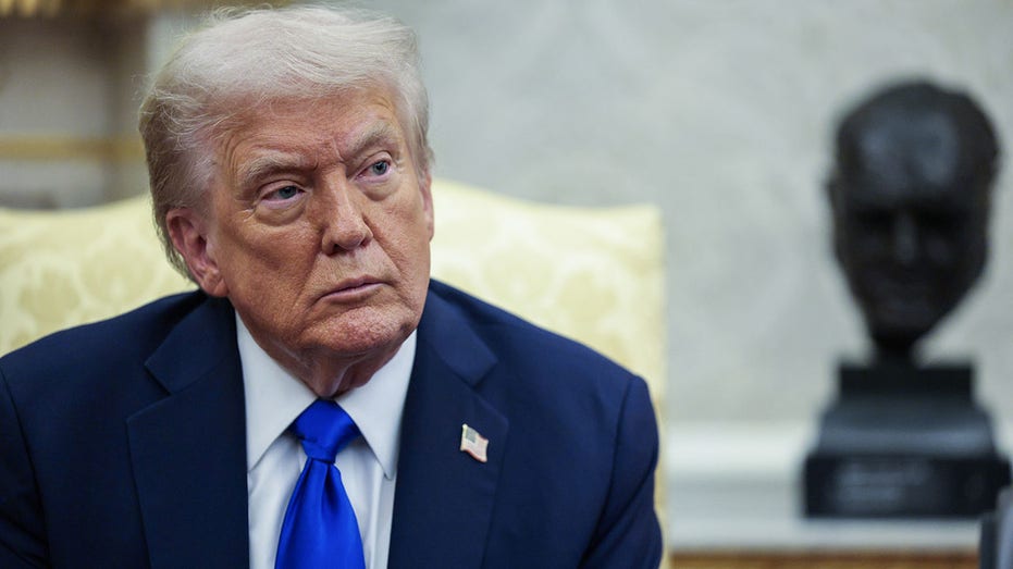 Trump to undergo ‘routine’ yearly medical exam at Walter Reed while visiting troops in Maryland Trump to undergo ‘routine’ yearly medical exam at Walter Reed while visiting troops in Maryland