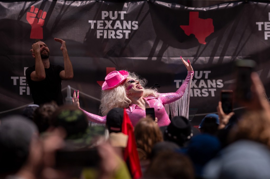 Texas ban on sexually explicit drag shows can be enforced, federal appeals court rules Texas ban on sexually explicit drag shows can be enforced, federal appeals court rules