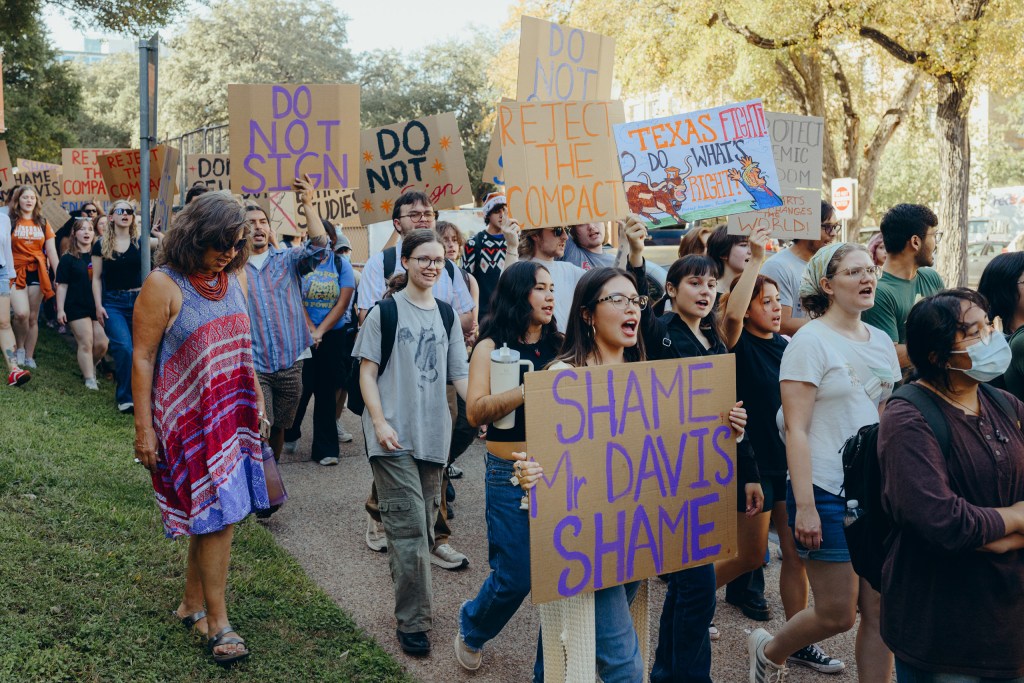 UT-Austin silent on Trump compact as deadline approaches