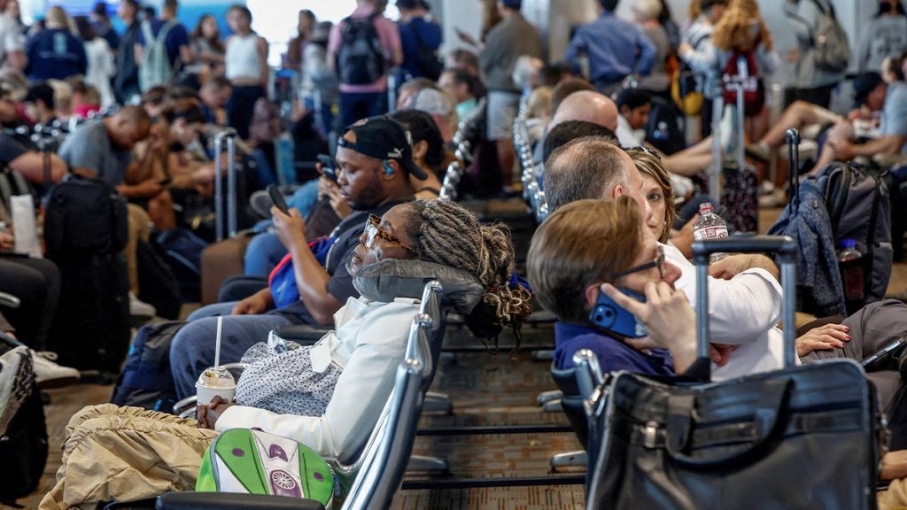Data shows flight delays and cancellations rising even as shutdown winds down Data shows flight delays and cancellations rising even as shutdown winds down