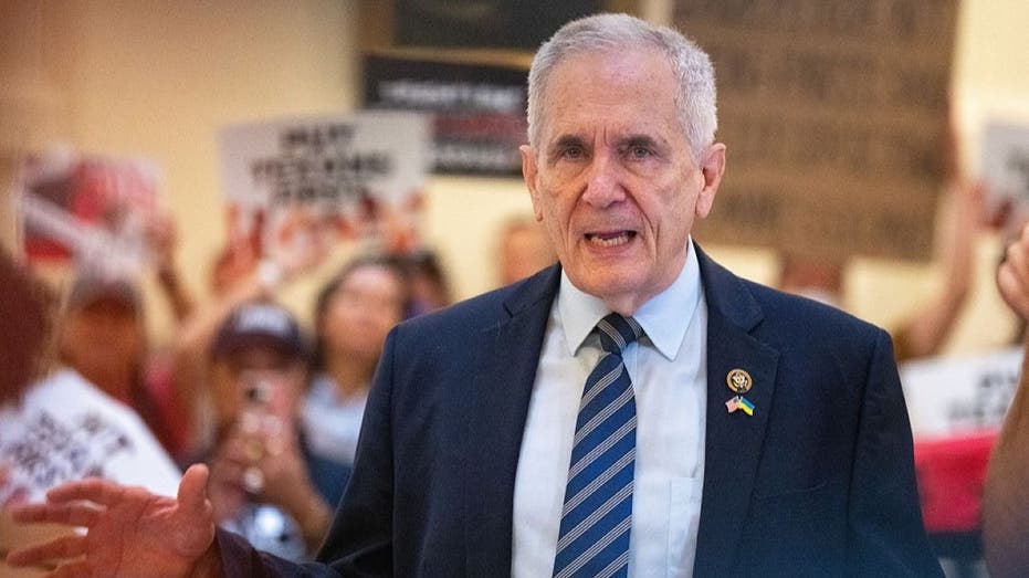 House Dem, 79, indicates he may not retire after judges strike down Texas congressional map