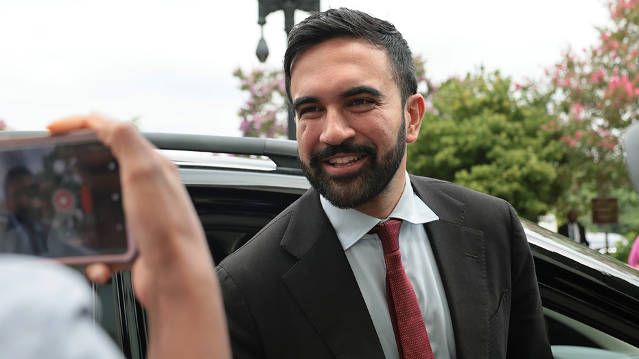 Socialist shockwave: Zohran Mamdani stuns NYC as voters hand power to Democrats’ far-left flank Socialist shockwave: Zohran Mamdani stuns NYC as voters hand power to Democrats’ far-left flank