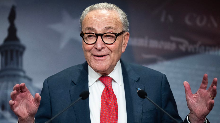 Senate Democrats cave, open path to reopening government