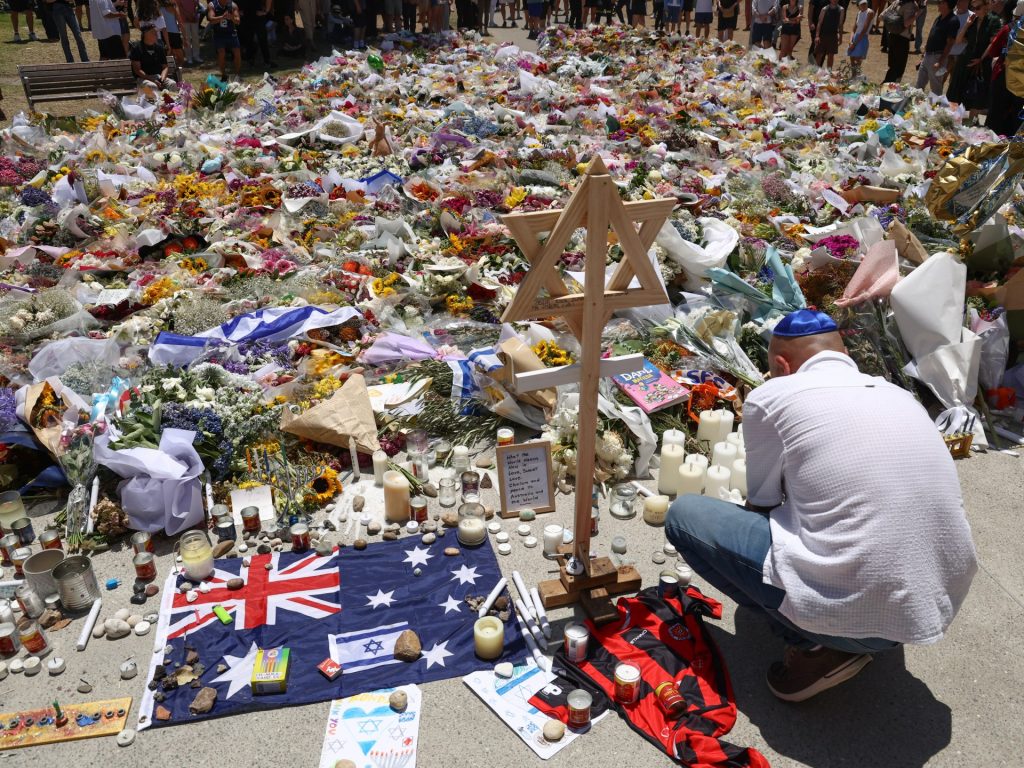 ‘No evidence’ Australia’s Bondi gunmen trained in the Philippines: Official