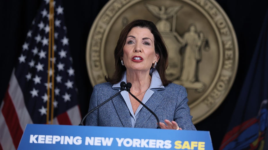 Dem lawmakers cry foul as Hochul guts AI safety bill amid Big Tech pressure Dem lawmakers cry foul as Hochul guts AI safety bill amid Big Tech pressure