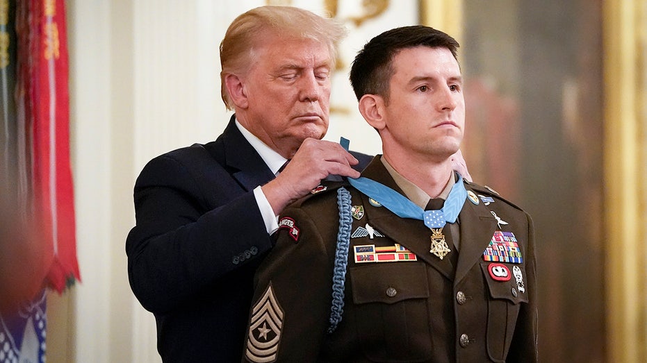 Trump signs Medal of Honor Act to raise pensions for America’s military heroes