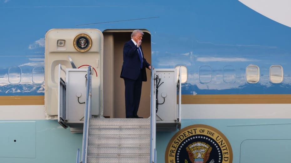 Trump’s motorcade route adjusted after Secret Service finds ‘suspicious object’ at Palm Beach airport