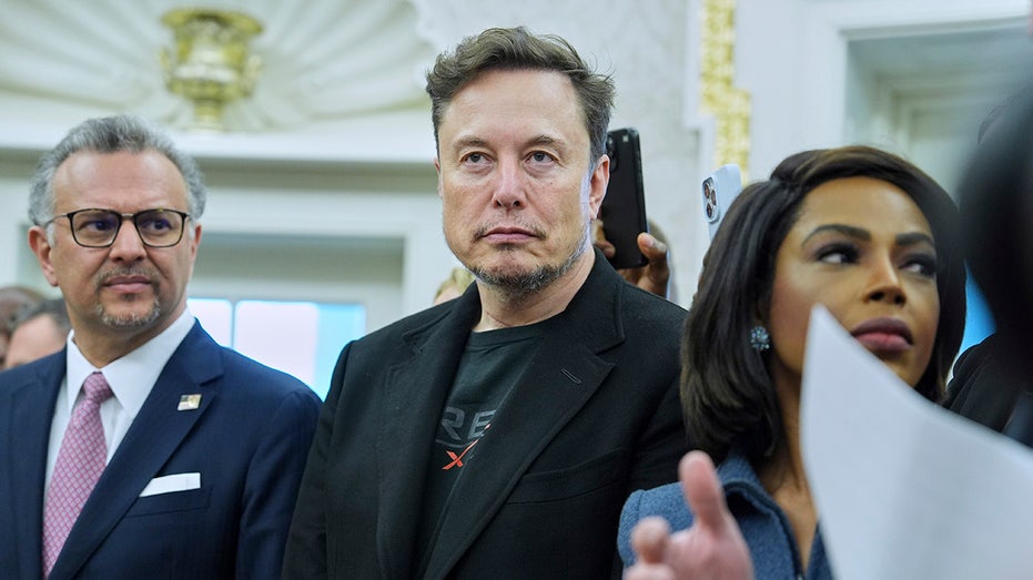 Elon Musk declares ‘war’ over perceived death threat by Somali TikToker Elon Musk declares ‘war’ over perceived death threat by Somali TikToker