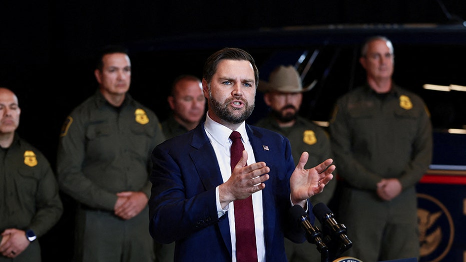 JD Vance shares ‘crazy’ story of ICE and CBP officers being mobbed in Minneapolis JD Vance shares ‘crazy’ story of ICE and CBP officers being mobbed in Minneapolis