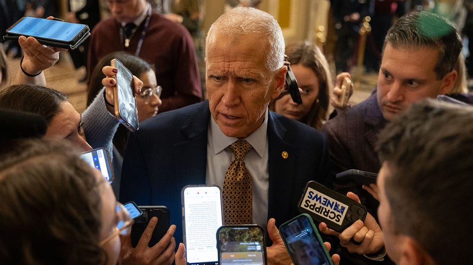 Tillis rips ‘political lawfare’ and praises grand jury after Dems avoid charges in ‘illegal orders’ case