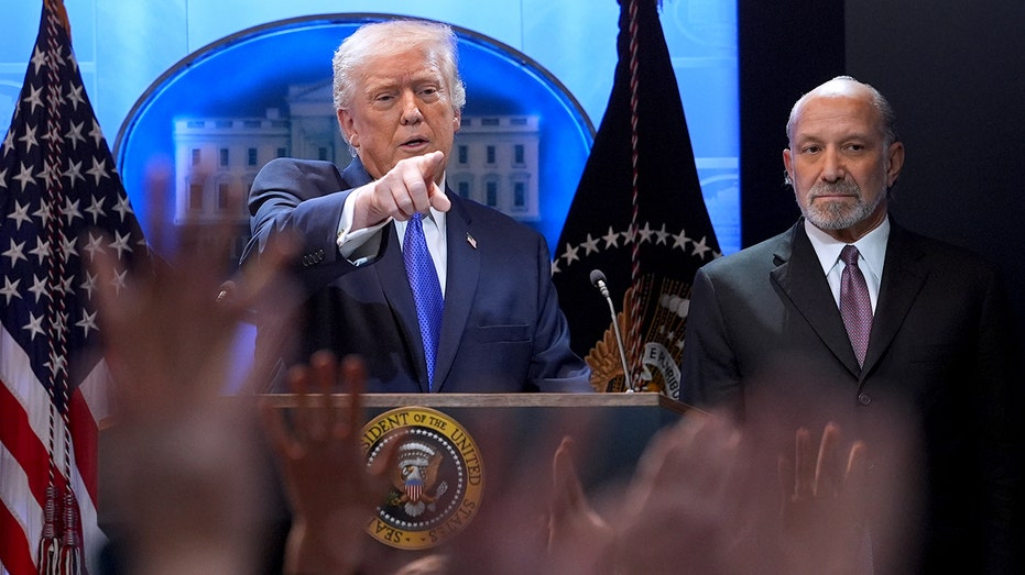 Trump raises global tariff to 15% Trump raises global tariff to 15%