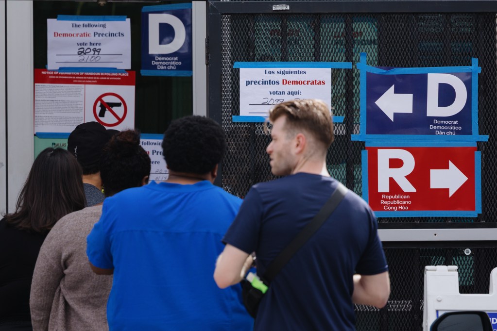 Supreme Court orders Dallas County to separate votes; Williamson County extends hours