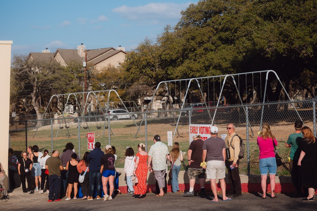 Texas primary voters smash recent midterm turnout records Texas primary voters smash recent midterm turnout records