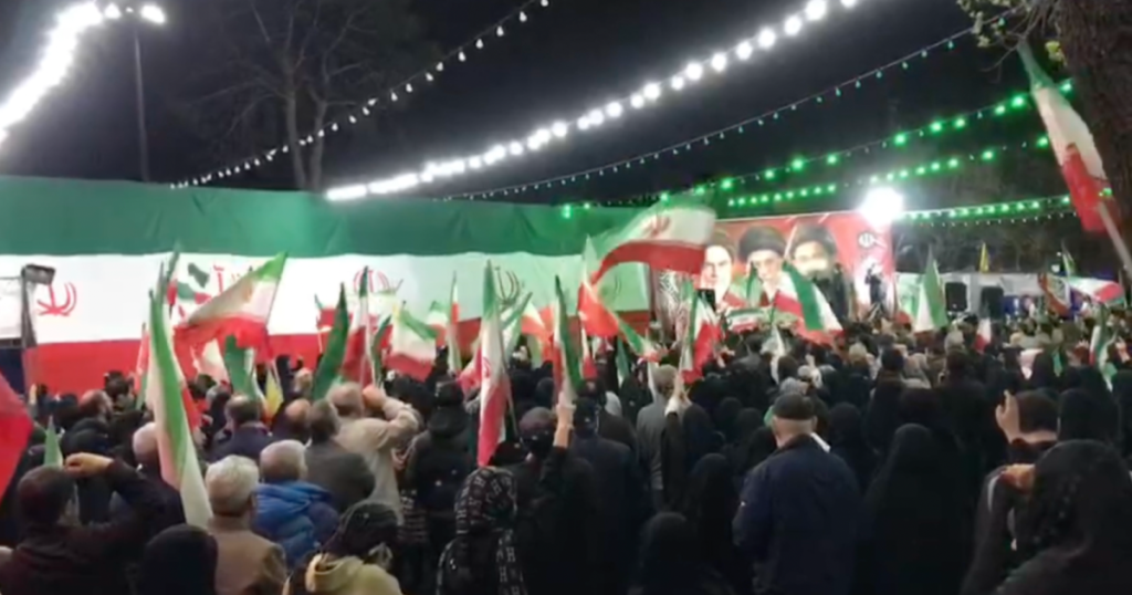 Large pro-government rallies held in Tehran