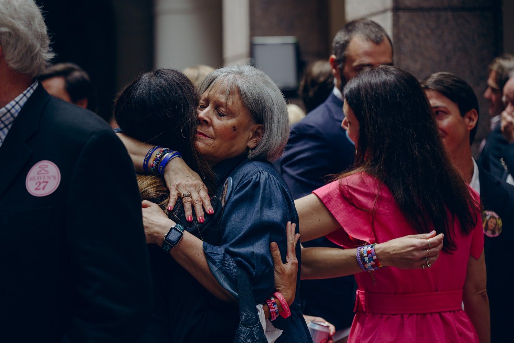 Camp Mystic director apologizes to families of campers, counselors who died in flood