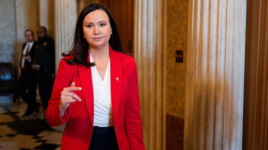 Senators unveil bill to combat financial aid fraud by ‘ghost students’