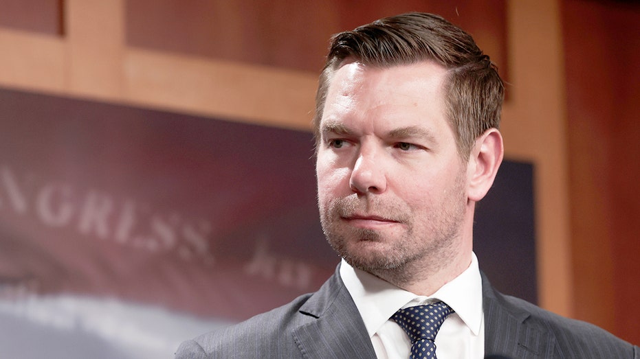 Swalwell calls sexual misconduct allegations ‘flat out false,’ says he will fight them ‘with everything’ Swalwell calls sexual misconduct allegations ‘flat out false,’ says he will fight them ‘with everything’