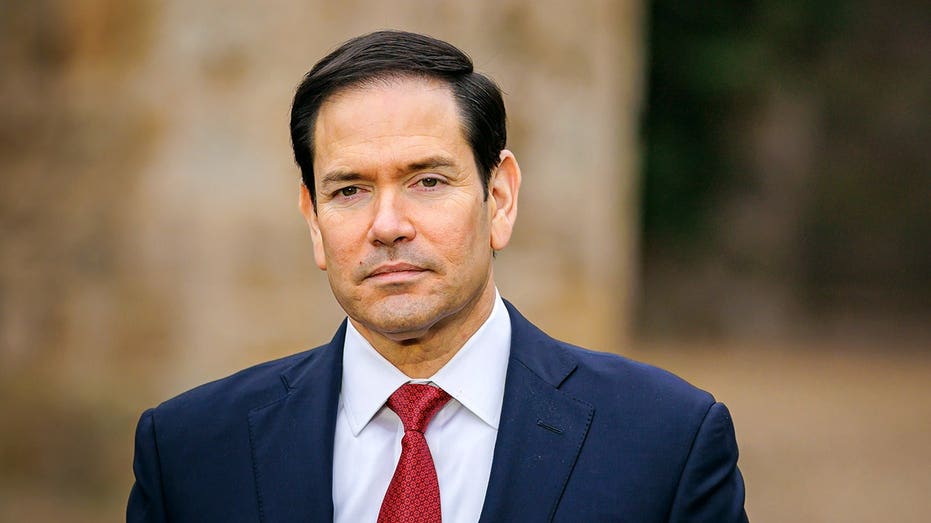 ICE detains relatives of 1979 Iran hostage crisis figure after Rubio revokes their legal status ICE detains relatives of 1979 Iran hostage crisis figure after Rubio revokes their legal status