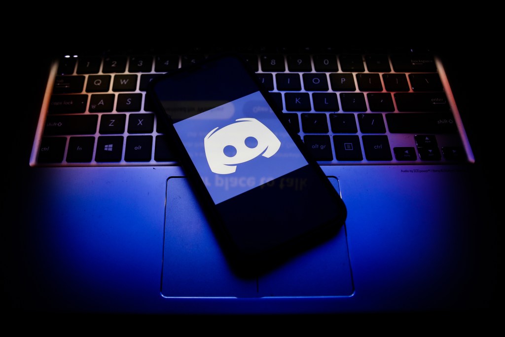 Texas sues Discord, arguing online messaging platform endangered children, misled users Texas sues Discord, arguing online messaging platform endangered children, misled users
