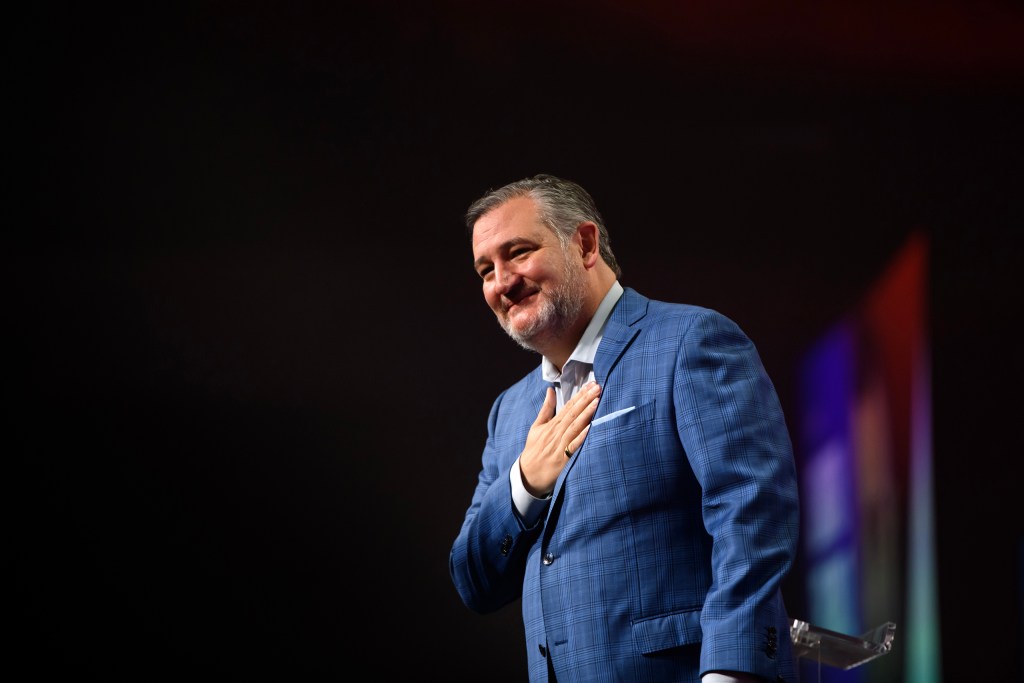Sen. Ted Cruz makes Iowa appearance, fueling speculation about another presidential bid
