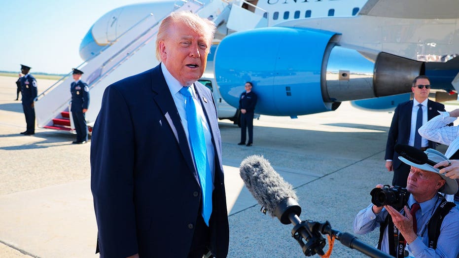 Trump owns the GOP. Could Republicans pay the price in the midterms? Trump owns the GOP. Could Republicans pay the price in the midterms?