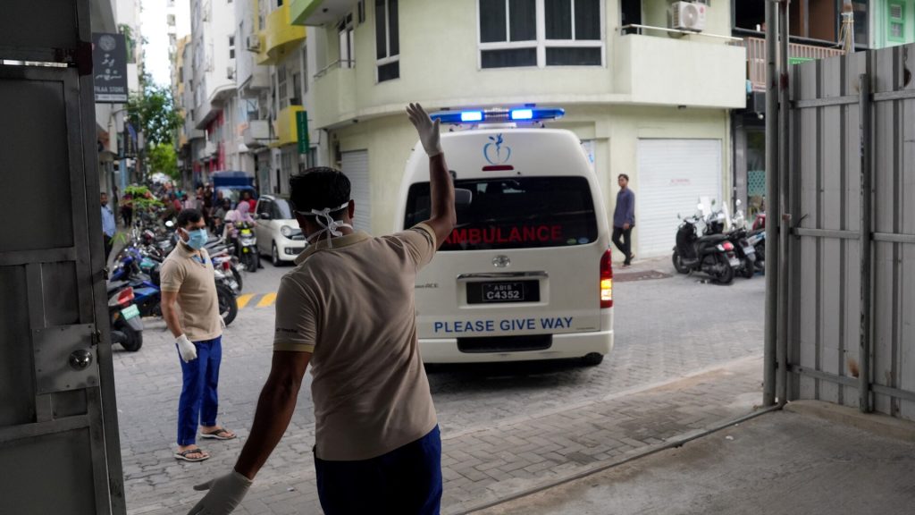 Bodies of Italian divers recovered from cave in Maldives Bodies of Italian divers recovered from cave in Maldives