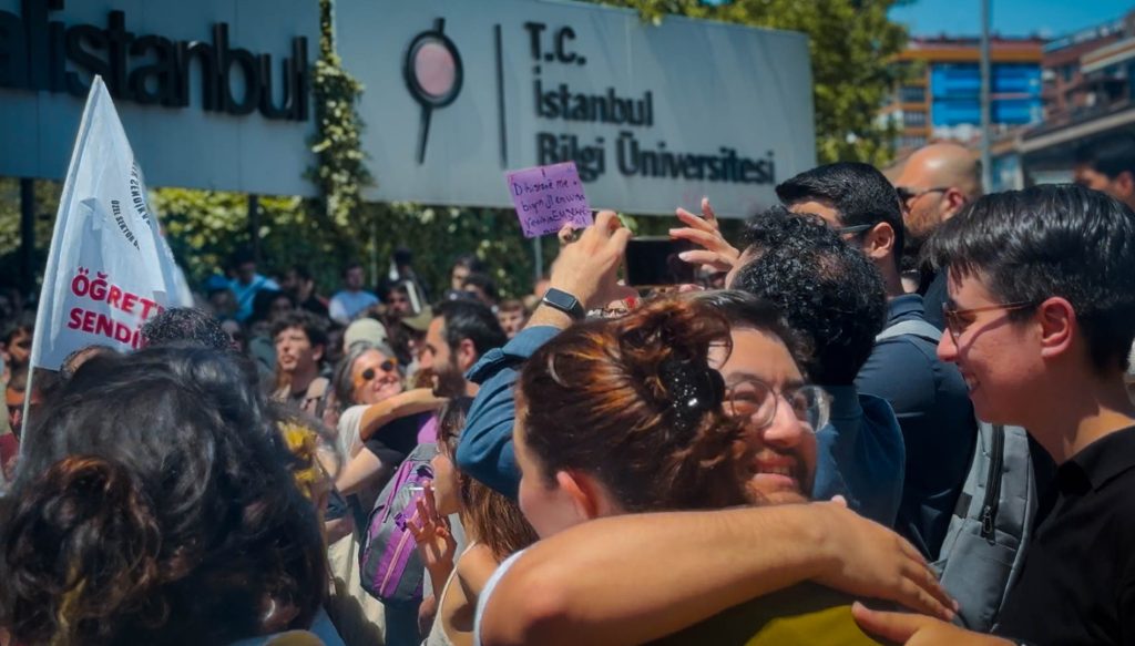 Istanbul’s Bilgi University reopened after police crackdown Istanbul’s Bilgi University reopened after police crackdown