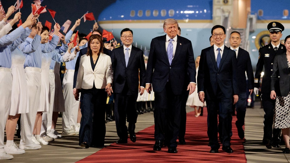 Trump gets red-carpet welcome in China, but past Beijing trip shows pageantry only goes so far Trump gets red-carpet welcome in China, but past Beijing trip shows pageantry only goes so far