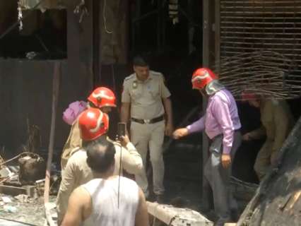 Delhi: 10 killed, many others injured as massive fire breaks out at restaurant in Malviya Nagar Delhi: 10 killed, many others injured as massive fire breaks out at restaurant in Malviya Nagar