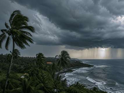 IMD Weather Update: Heavy to very heavy rainfall warning issued for Kerala and Karnataka; Check full forecast