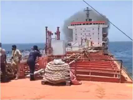 Was an India-linked vessel attacked near the Strait of Hormuz? Shipping Ministry breaks silence Was an India-linked vessel attacked near the Strait of Hormuz? Shipping Ministry breaks silence