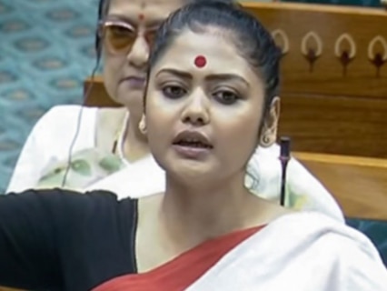 Mamata Banerjee-led TMC faces major blow; Saayoni Ghosh contacted Kakoli Ghosh Dastidar? Mamata Banerjee-led TMC faces major blow; Saayoni Ghosh contacted Kakoli Ghosh Dastidar?