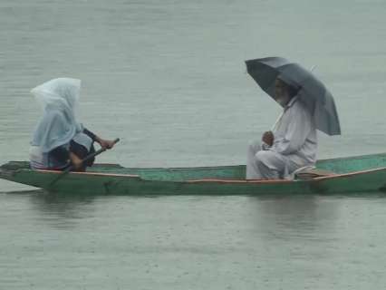 IMD issues heavy rainfall warning for West Bengal, and these regions in next 7 days, check weather update in Delhi, NCR IMD issues heavy rainfall warning for West Bengal, and these regions in next 7 days, check weather update in Delhi, NCR