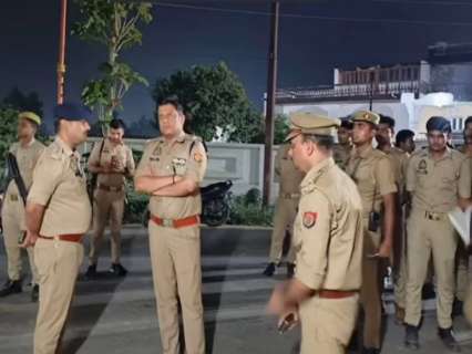 Uttar Pradesh Horror: Teen allegedly kills brother, sister-in-law and nephew in Gorakhpur; probe underway Uttar Pradesh Horror: Teen allegedly kills brother, sister-in-law and nephew in Gorakhpur; probe underway
