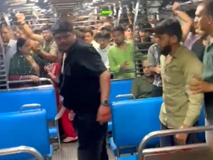 Mumbai: 22-year-old stabbed to death inside moving local train after argument; accused arrested Mumbai: 22-year-old stabbed to death inside moving local train after argument; accused arrested
