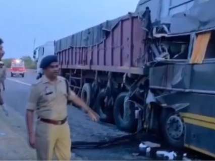 Mathura Bus Accident: 4 killed, over 20 injured after Volvo bus crashes into truck on Yamuna Expressway