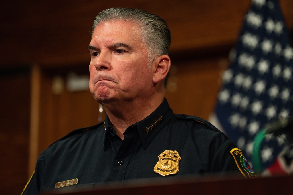Houston police worked with ICE on at least 103 occasions since April, report shows Houston police worked with ICE on at least 103 occasions since April, report shows